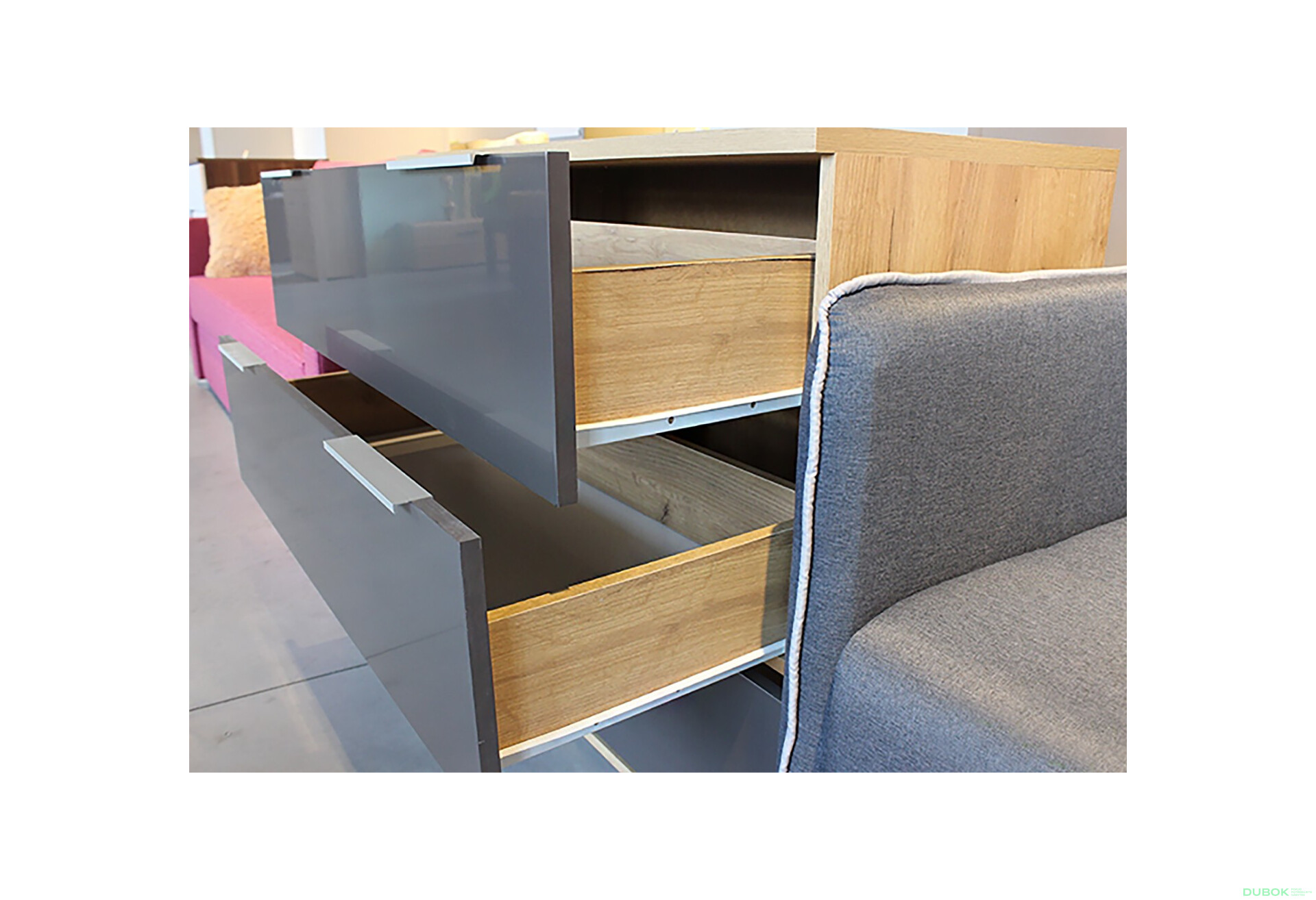 Komoda 3šu dub kraft / Lava Ramona - Fotografie 4 Fotografie 4 - Komoda 3šu dub kraft / Lava Ramona