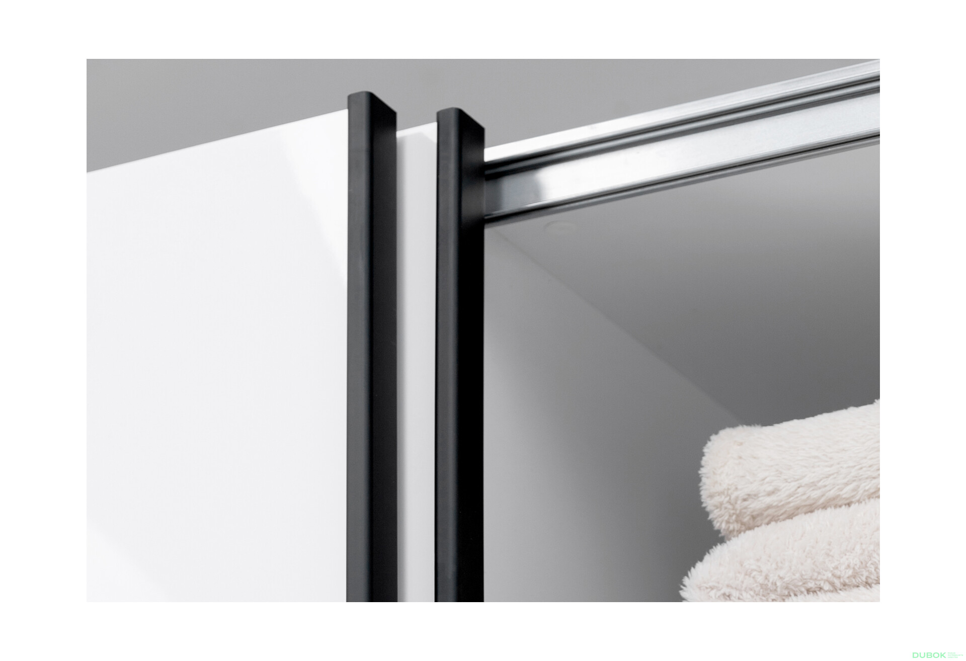 Fotografie 4 - Skříň s posuvnými dveřmi 2.0х2.1m (Dveře bílý lesk/Zrcadlo) Mila