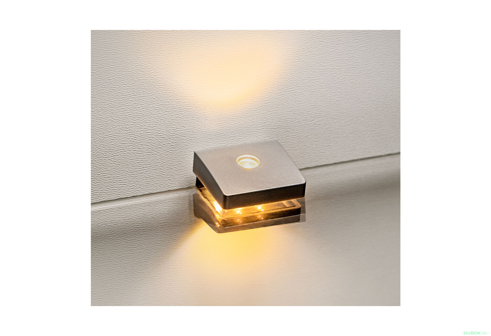 Vitrína nízká 1d1w bílý Complex - Fotografie 5 Fotografie 5 - Vitrína nízká 1d1w bílý Complex