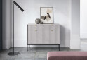Komoda KSZ104 šedá Nova Černé nohy / zlatý úchytky - Fotografie 4 Fotografie 4 - Komoda KSZ104 šedá Nova Černé nohy / zlatý úchytky