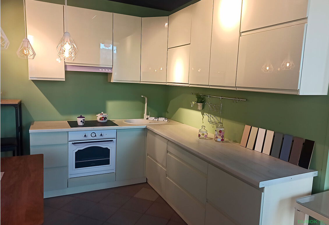 Fotografie 3 - Výstavní komplet 2.0x2.6 rohový Interno Luxe