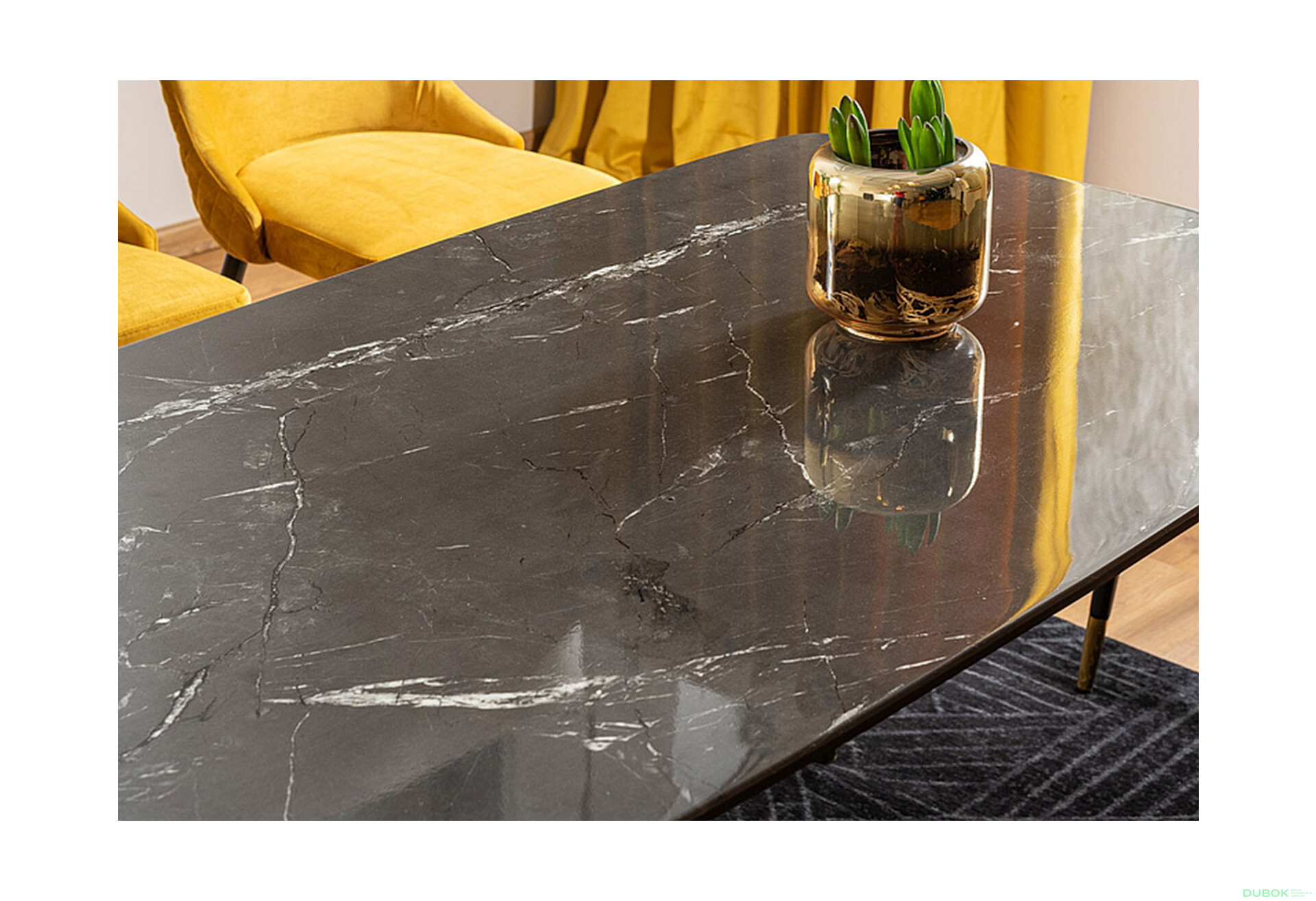 Stůl Cyryl I 140 + 4 židle Piano Velvet kari / šedý - Fotografie 3 Fotografie 3 - Stůl Cyryl I 140 + 4 židle Piano Velvet kari / šedý