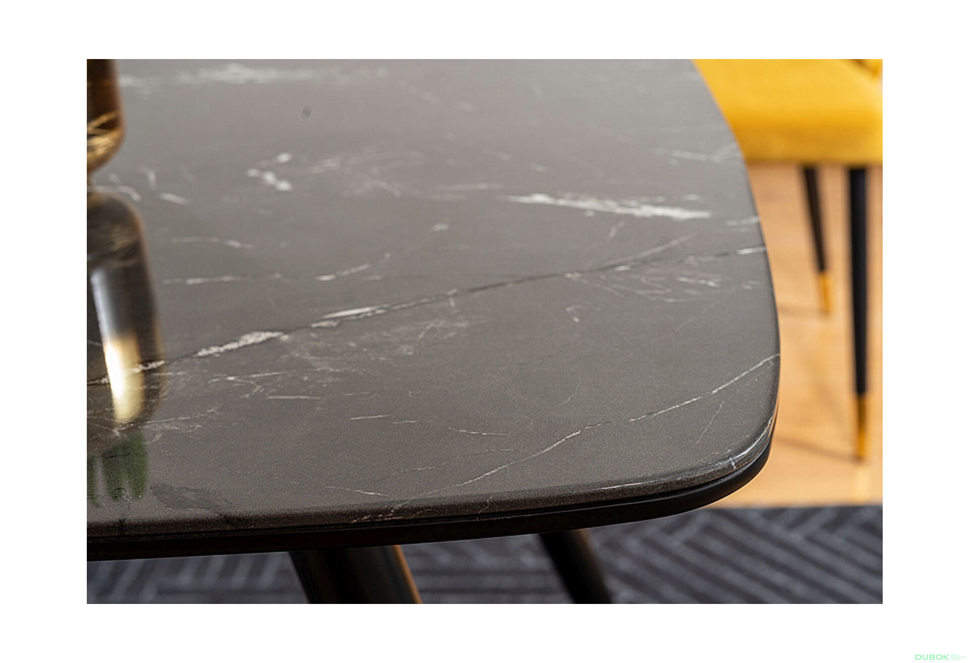 Stůl Cyryl I 140 + 4 židle Piano Velvet kari / šedý - Fotografie 5 Fotografie 5 - Stůl Cyryl I 140 + 4 židle Piano Velvet kari / šedý